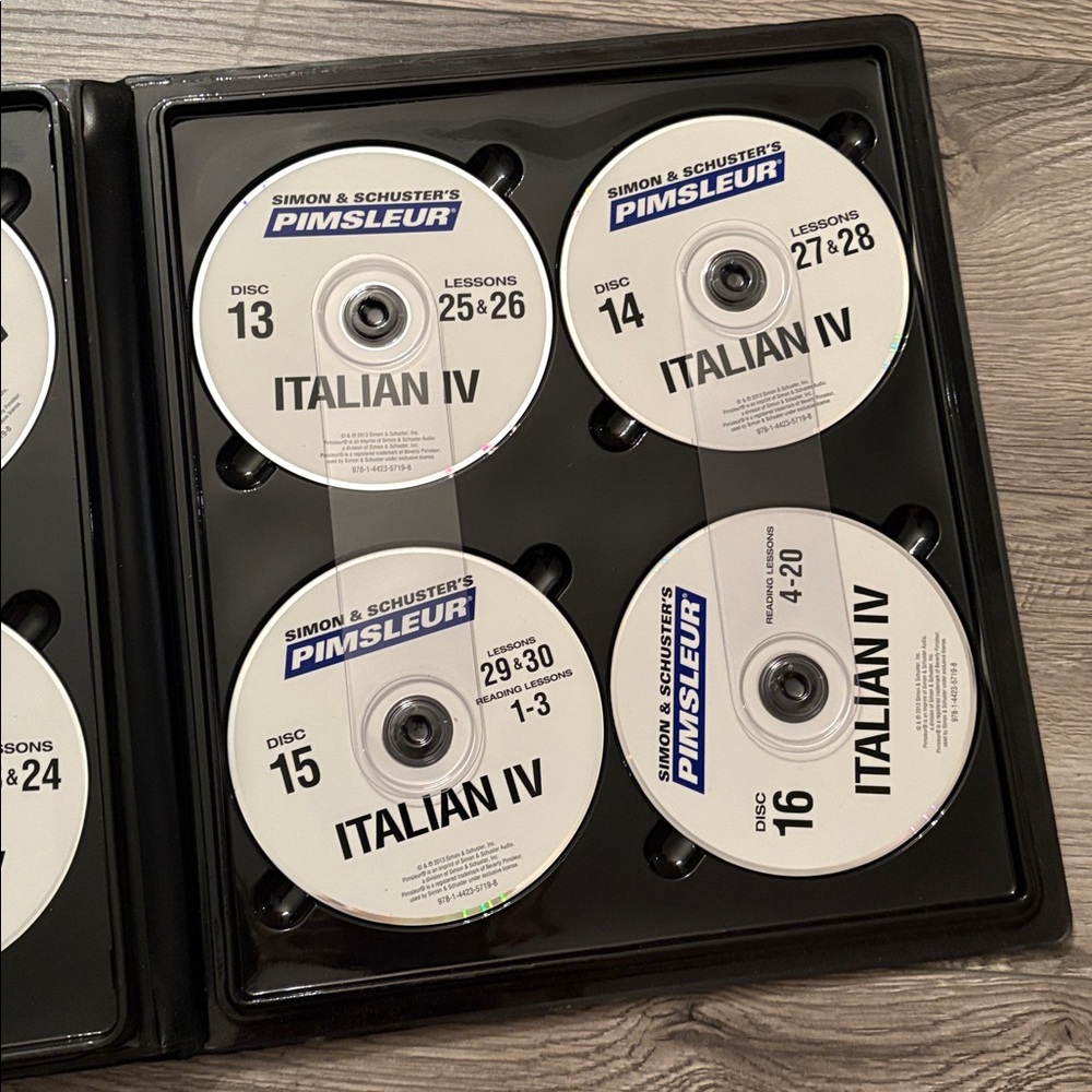 Italian IV Language Course Binder - Picture 6 of 10